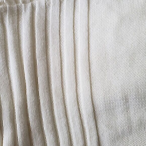 🛑 2 / $40 Sale! SIMPLY VERA-VERA WANG oversized sweater NWT - Picture 6 of 9